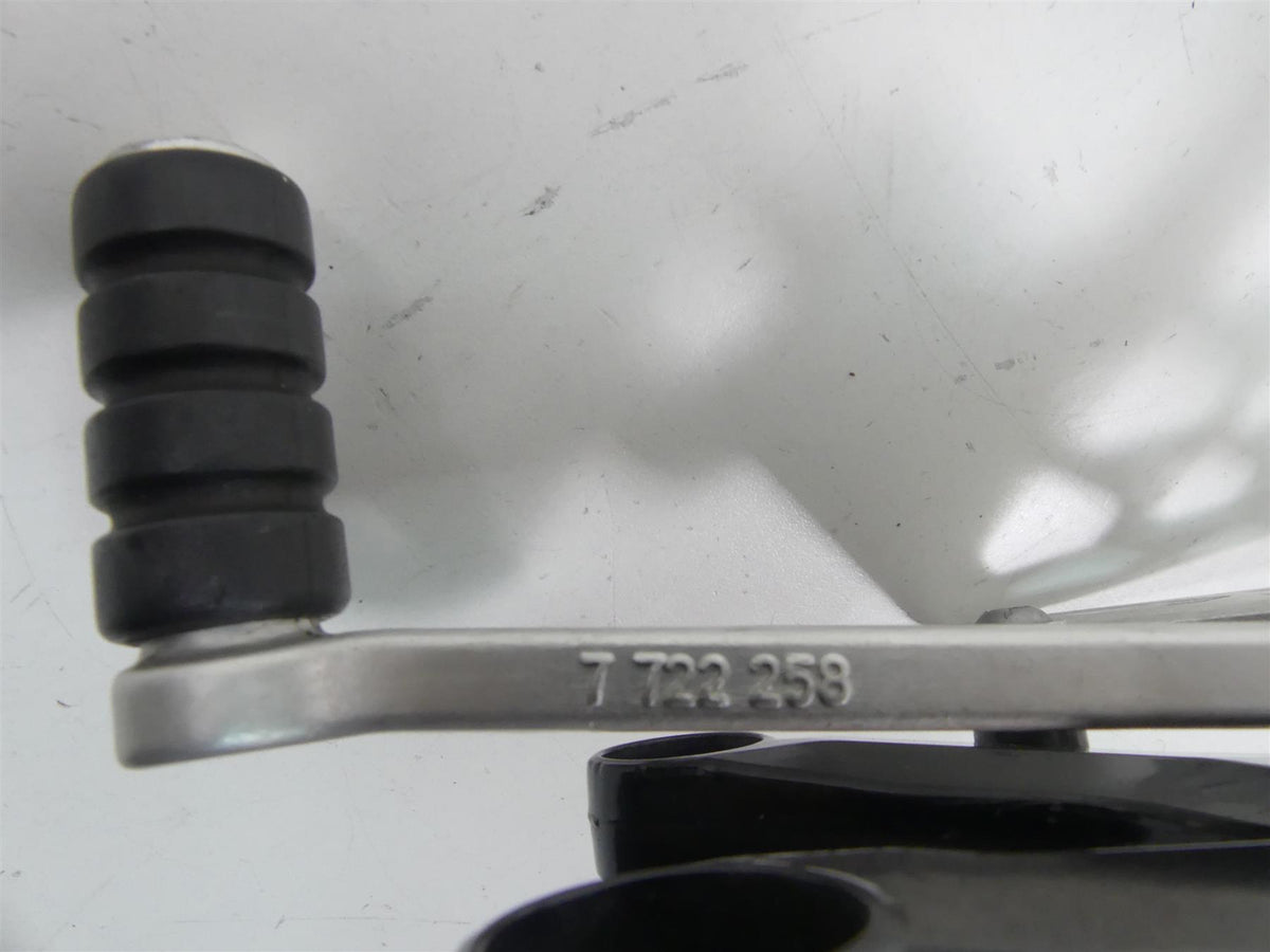 2012 BMW S1000RR K46 Left Foot Peg Footpeg Set & Shifter Lever Pedal 46717708573 {{ shop.shopifyCountryName }} - Mototech271