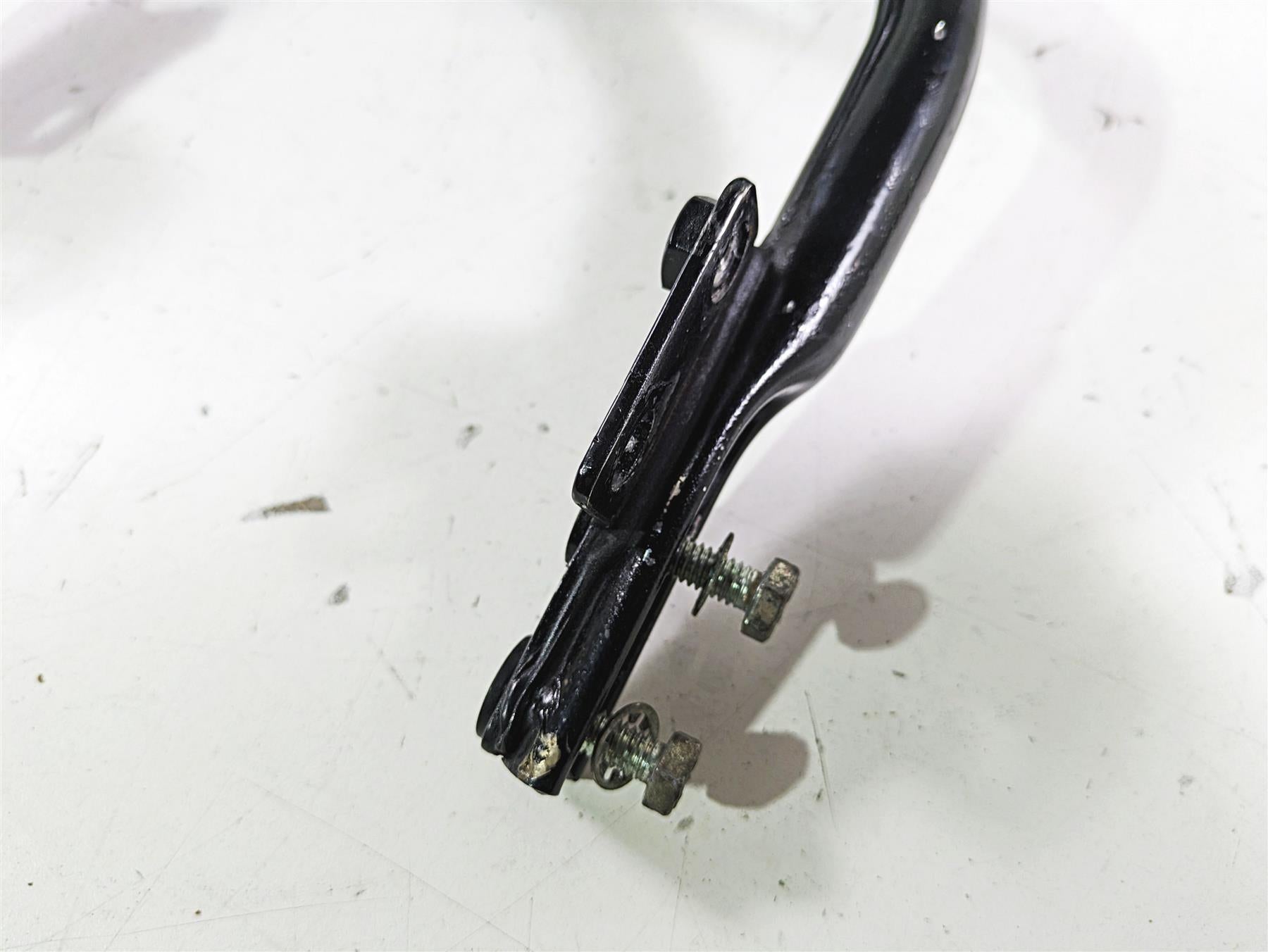 2003 Harley Touring FLHTCUI 100TH E-Glide Rear Tail Guard Plate Holder 53422-97 {{ shop.shopifyCountryName }} - Mototech271