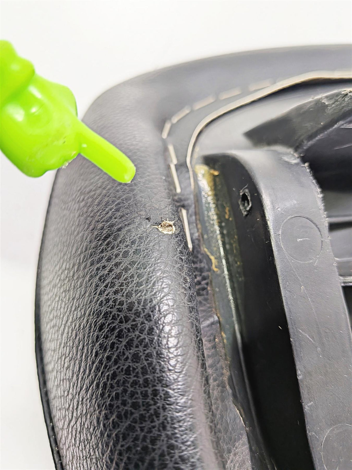 2016 BMW R1200RT RT RTW K52 Front Seat Saddle Heated Black 52538544784 {{ shop.shopifyCountryName }} - Mototech271