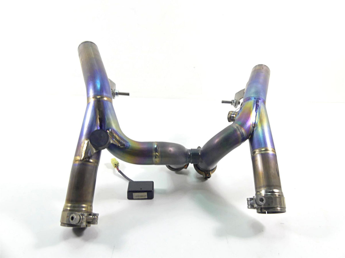 2012 Yamaha VMX17 VMAX 1700 Akrapovic Midpipe Titanium Collector C-Y17SO1T/1 {{ shop.shopifyCountryName }} - Mototech271