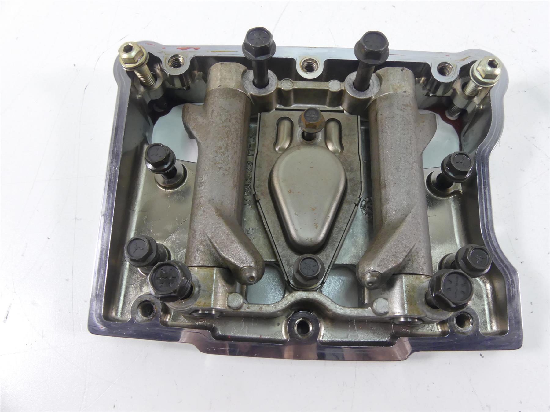 2012 Harley Touring FLHTP Electra Glide Rocker Arm Box Valve Cover Set 17571-99 {{ shop.shopifyCountryName }} - Mototech271
