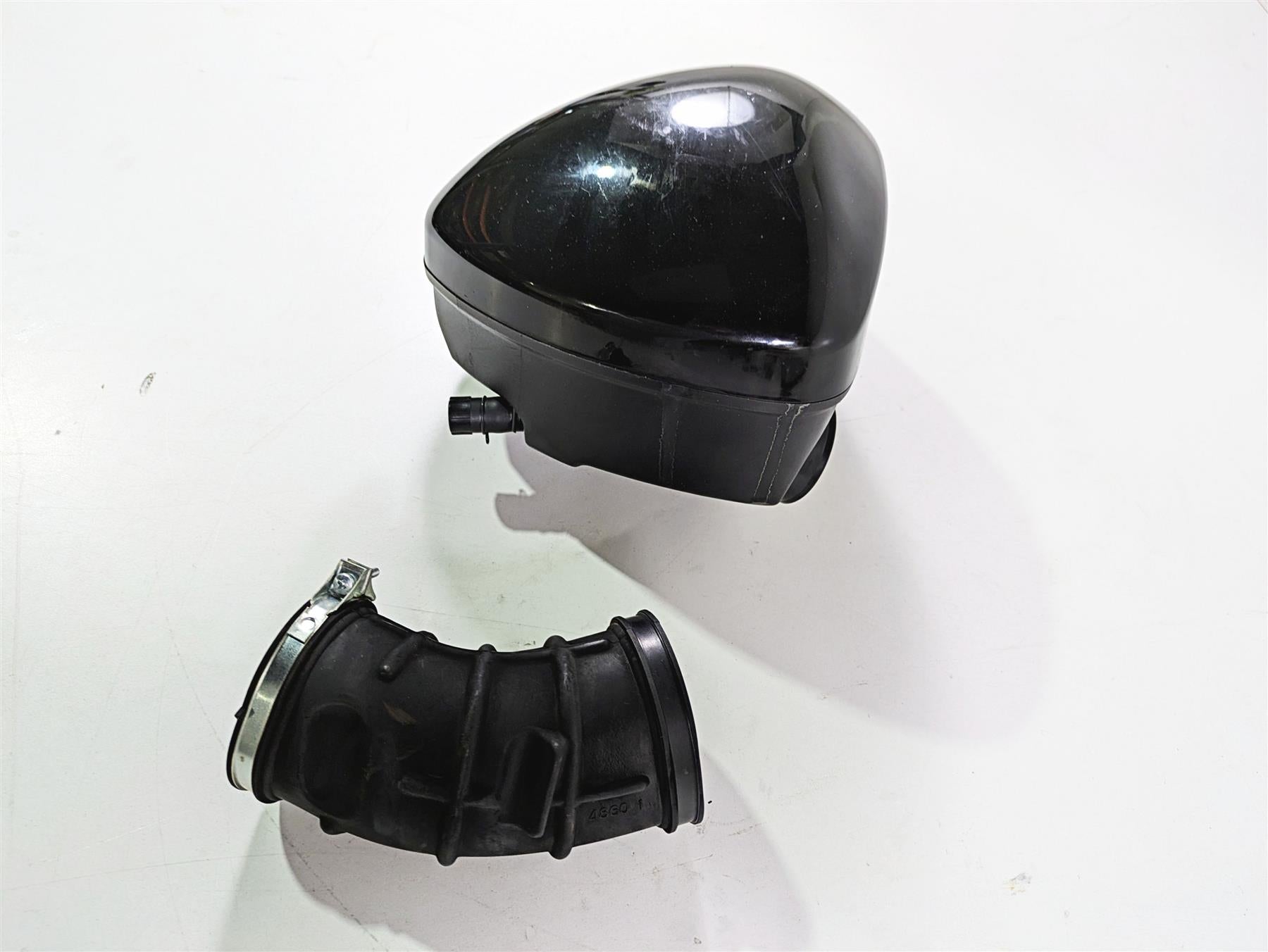 2016 Suzuki M109R VZR1800 Boulevard Right Air Cleaner Filter 13701-48G40 {{ shop.shopifyCountryName }} - Mototech271