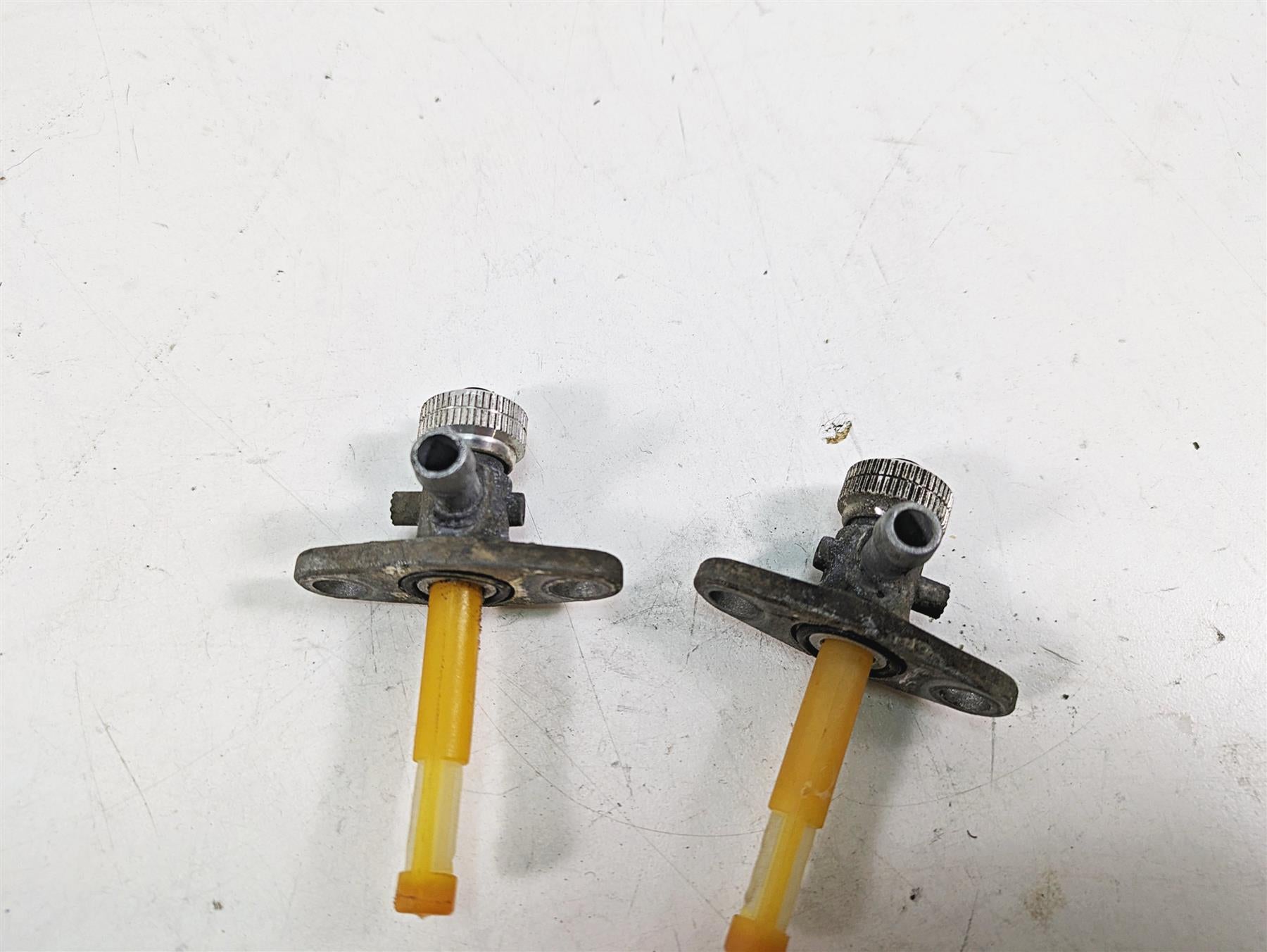2018 KTM 1090 Adventure R Fuel Gas Petrol Tank Petcock Set 58507003200 {{ shop.shopifyCountryName }} - Mototech271
