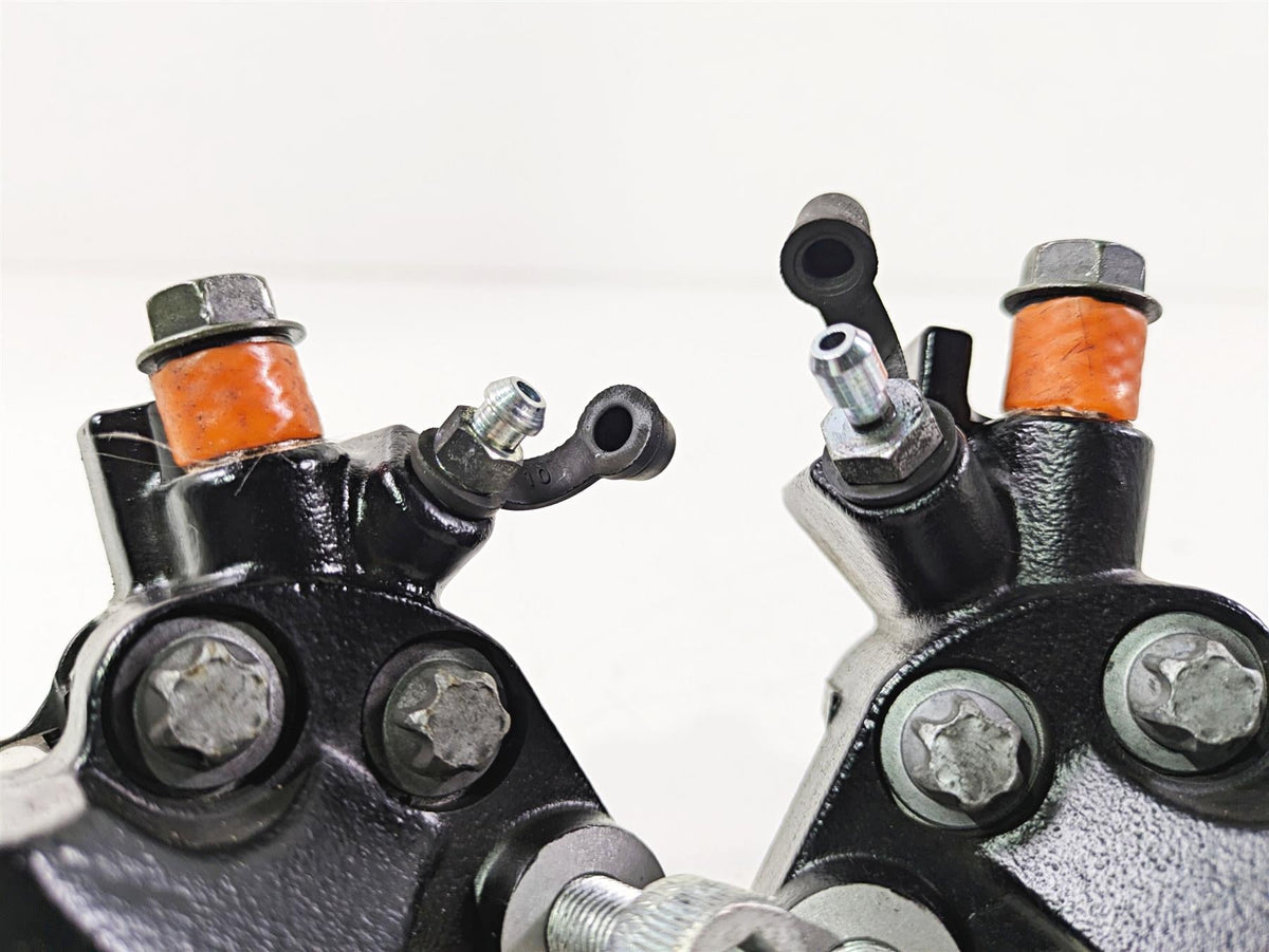 2019 Indian Chieftain Limited Front Brake Caliper Set 1912390 1912391 {{ shop.shopifyCountryName }} - Mototech271