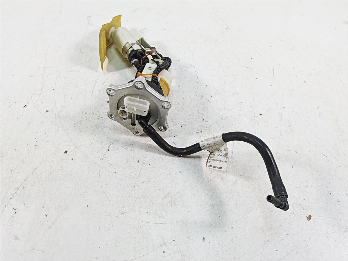 2013 MV Agusta F3 675 ERA Fuel Gas Petrol Pump 8K Only - Tested 8000B4722 {{ shop.shopifyCountryName }} - Mototech271