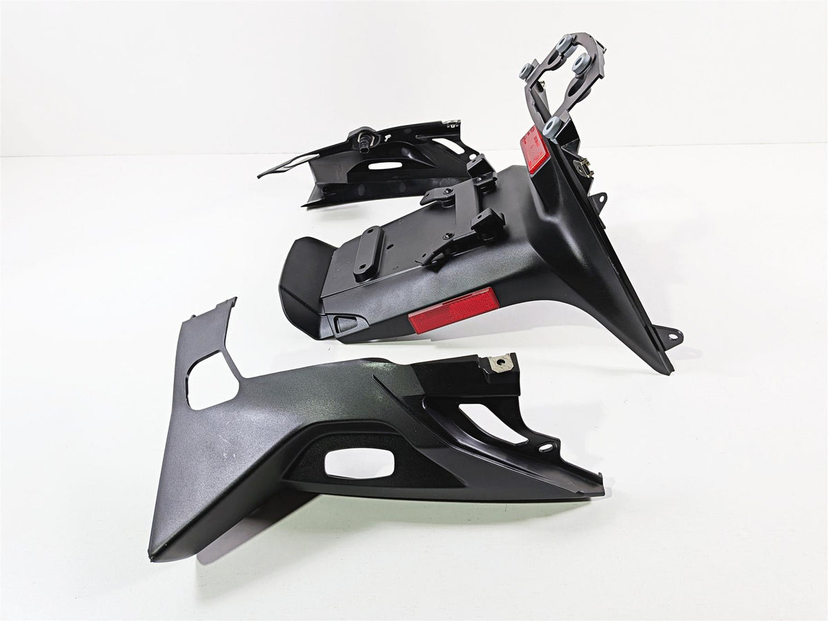 2023 BMW R1250RT RTP K52 Tail Light & Plate Holder Cover Fairings 46627691240 {{ shop.shopifyCountryName }} - Mototech271