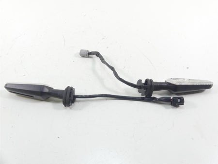 2022 Yamaha MT09 FZ09 Front Turn Signal Blinker Set B7N-83310-10-00 {{ shop.shopifyCountryName }} - Mototech271