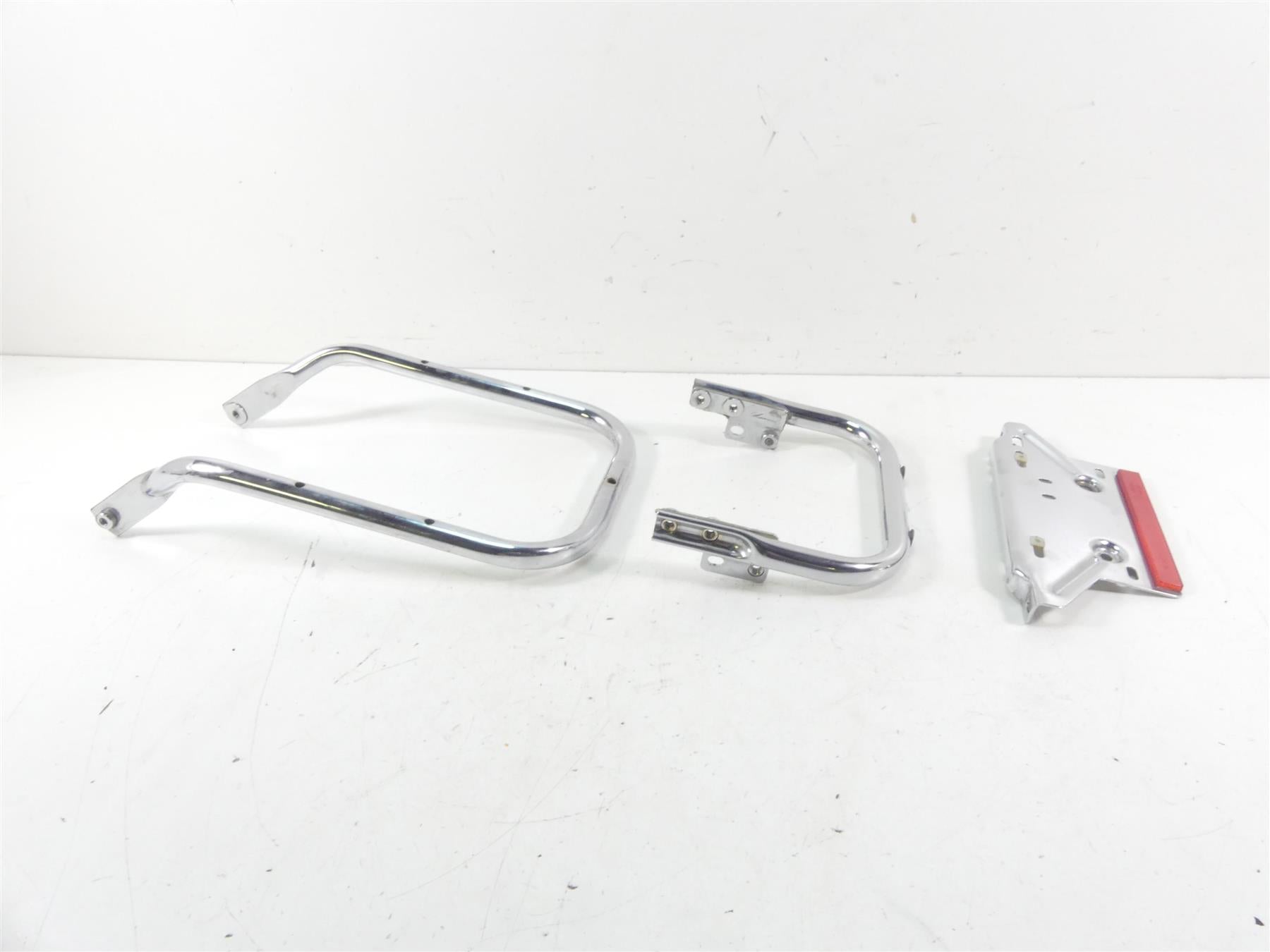 2007 Harley FLHTCU SE2 CVO Electra Glide Trunk Support Plate Holder 53801-98 | Mototech271