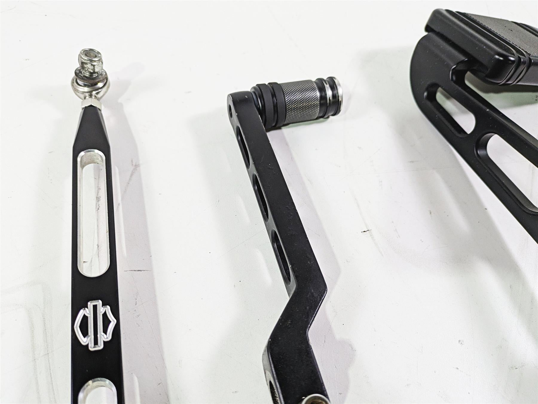 2008 Harley FLSTSB Cross Bones Diamond Black Brake Pedal & Shifter 46718-08 {{ shop.shopifyCountryName }} - Mototech271