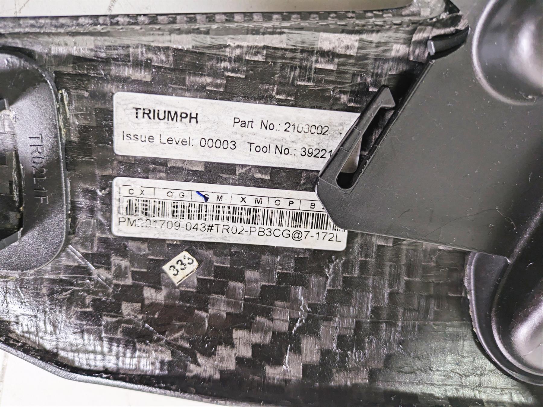 2019 Triumph Speed Triple RS 1050 Left Right Carbon Fiber Fairing Cover T2103002 {{ shop.shopifyCountryName }} - Mototech271
