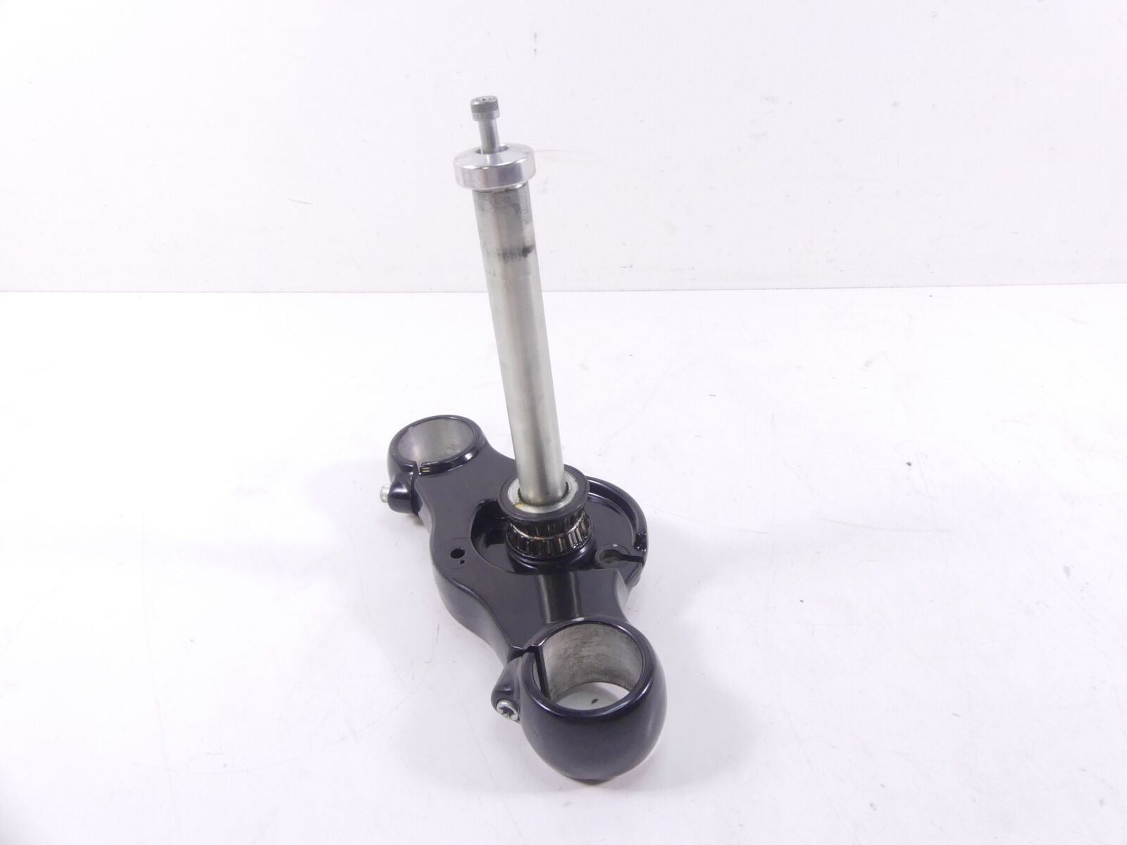 2019 Harley Softail FXBB Street Bob Lower Triple Tree Yoke 49mm 45900170 {{ shop.shopifyCountryName }} - Mototech271