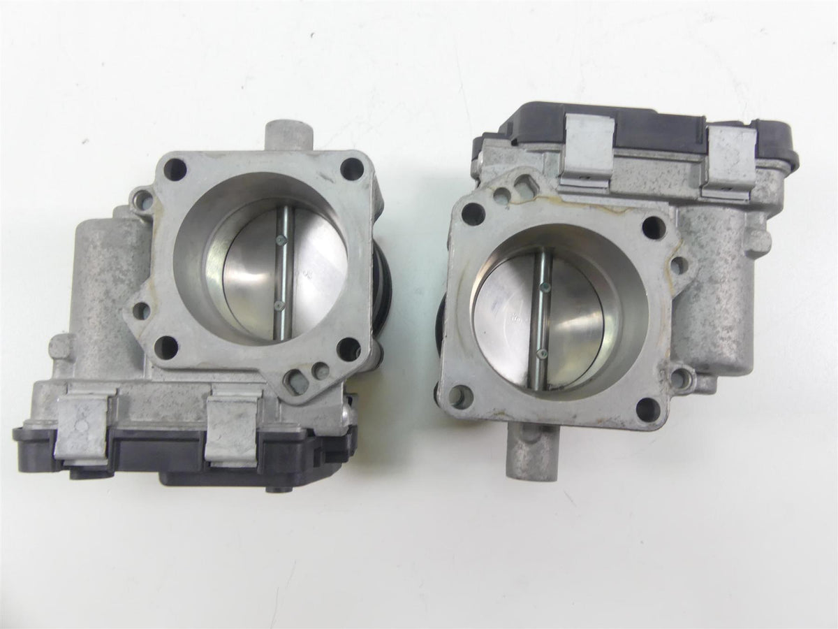 2014 Ducati Hypermotard 821 SP Throttle Bodies Body Fuel Injection Set 28240901A {{ shop.shopifyCountryName }} - Mototech271