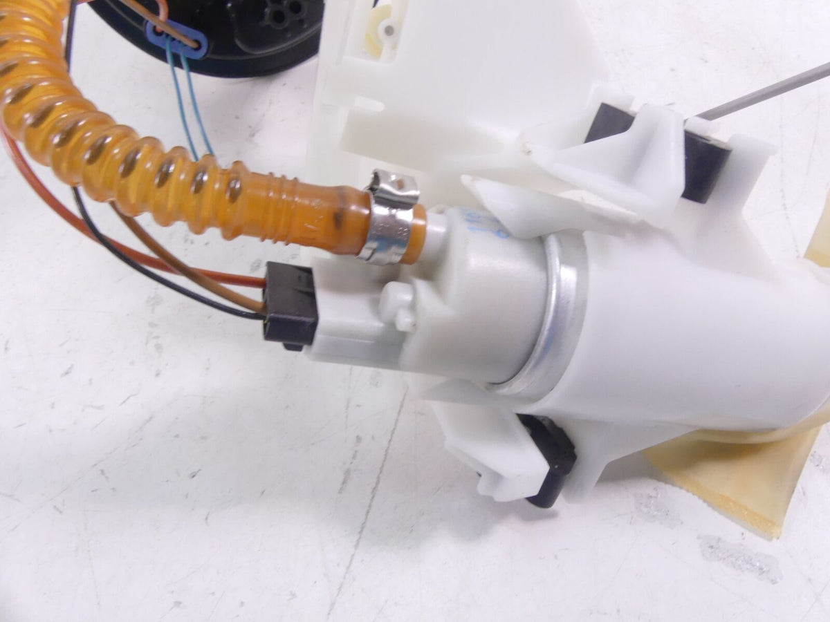 2018 BMW K1600 Bagger Fuel Gas Petrol Pump & Level Sender 16148563526 {{ shop.shopifyCountryName }} - Mototech271