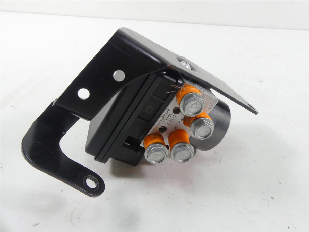 2018 Harley FLHC Softail Heritage Abs Brake Pump Pressure Module Unit 41100044B {{ shop.shopifyCountryName }} - Mototech271