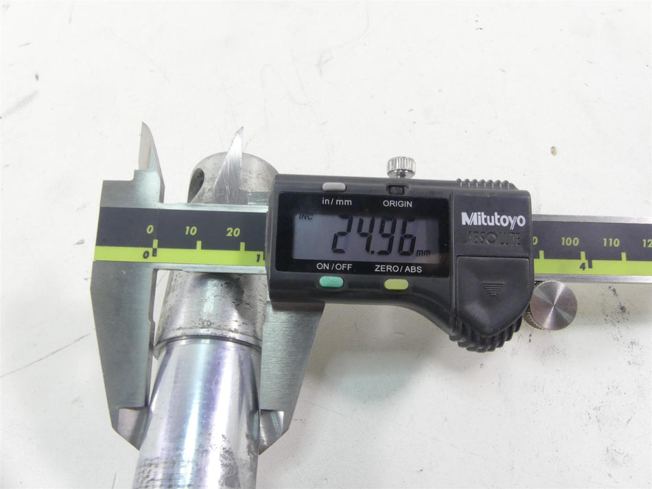 2014 Harley Dyna FXDF Fat Bob Front 25mm Wheel Spindle Axle 41547-07A {{ shop.shopifyCountryName }} - Mototech271