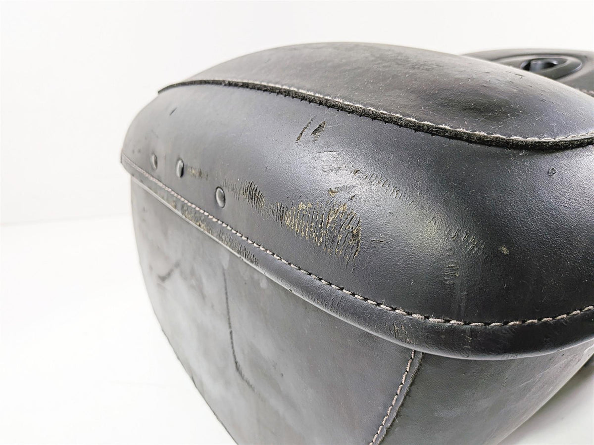 2012 Harley Softail FLSTF Fat Boy Saddlebag & Mounts Leather Hard Bags 53061-00B {{ shop.shopifyCountryName }} - Mototech271