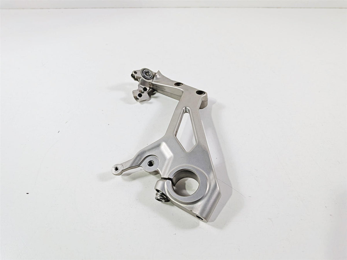 2019 Ducati Panigale V4S V4 S Corse Left Swingarm Frame To Peg Mount 8291G831BA {{ shop.shopifyCountryName }} - Mototech271