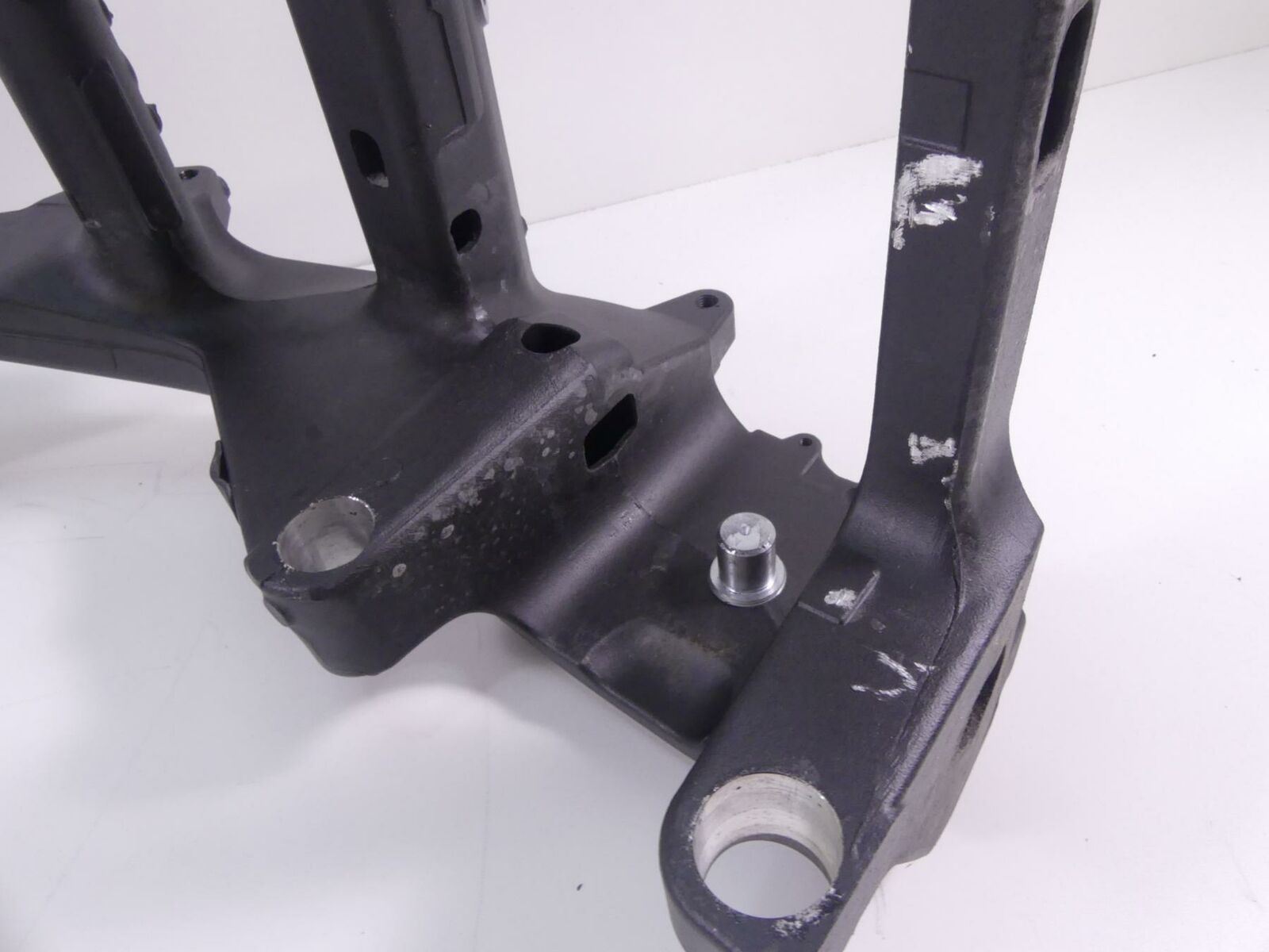 2019 Yamaha VMX17 V-Max 1700 Strgt Frame Chassis - Destr Export 2S3-21110-00-00 {{ shop.shopifyCountryName }} - Mototech271