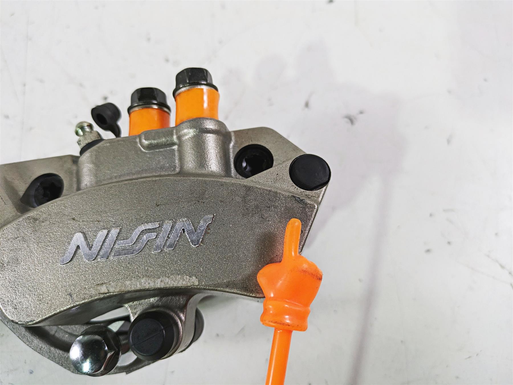 2002 Honda VTX1800 Retro Nissin Front Brake Caliper Set 45150-MCV-006 {{ shop.shopifyCountryName }} - Mototech271