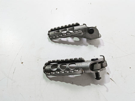 2019 BMW G310GS K02 Front Footpeg Rest Set - Read 46718562031 46718562032 {{ shop.shopifyCountryName }} - Mototech271