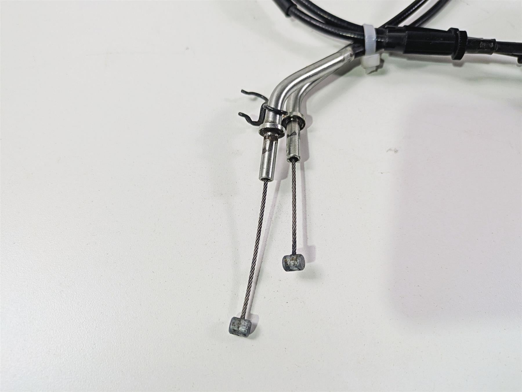 2016 Kawasaki ZX10R Ninja Throttle Grip & Cables Set 32099-0766 {{ shop.shopifyCountryName }} - Mototech271
