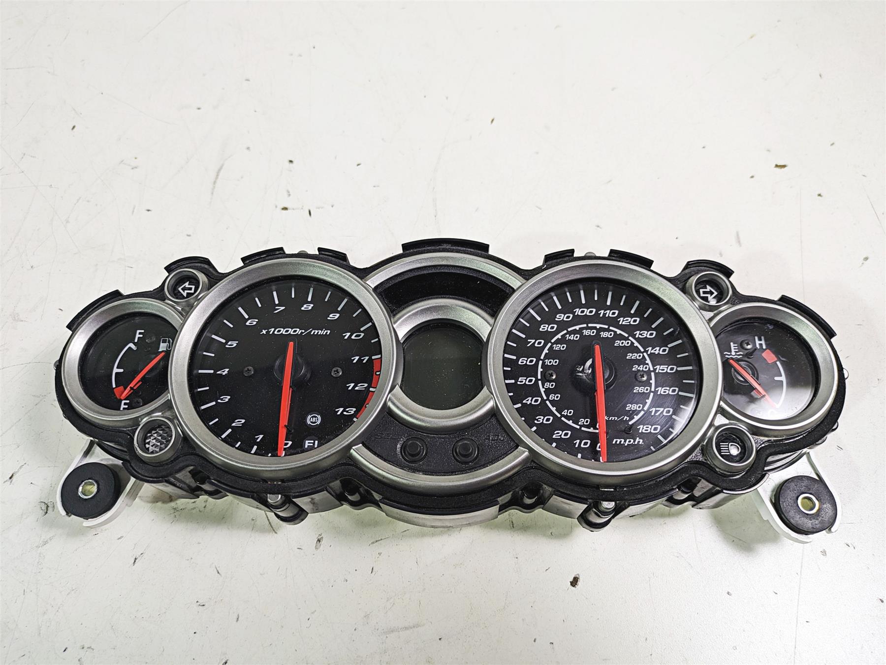 2018 Suzuki GSX1300 R Hayabusa Speedometer Gauges 14k - Read 34120-15H30 {{ shop.shopifyCountryName }} - Mototech271