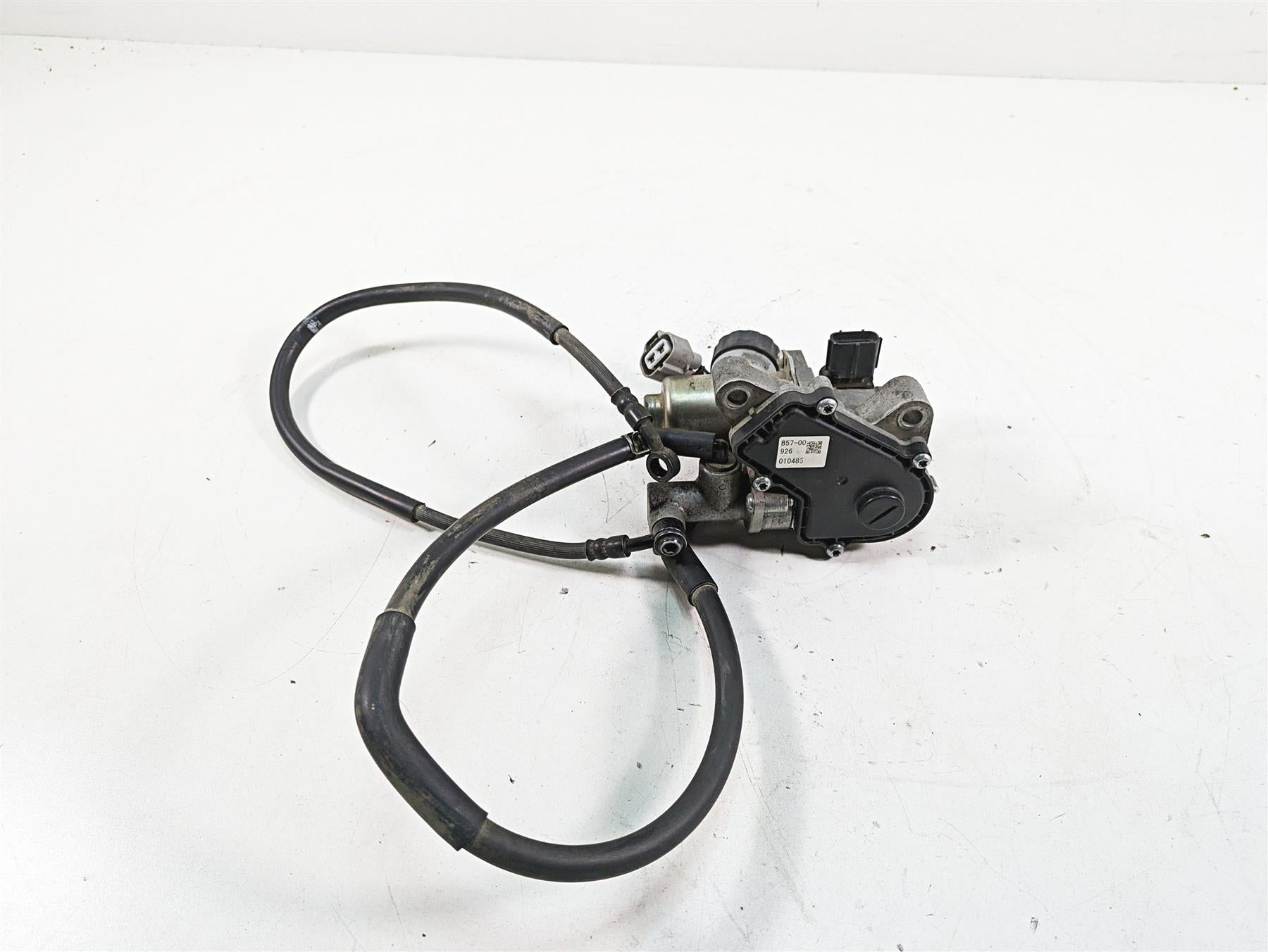2019 Yamaha YXZ1000 R EPS SS SE Clutch Actuator Master Cylinder B57-82460-03-00 {{ shop.shopifyCountryName }} - Mototech271