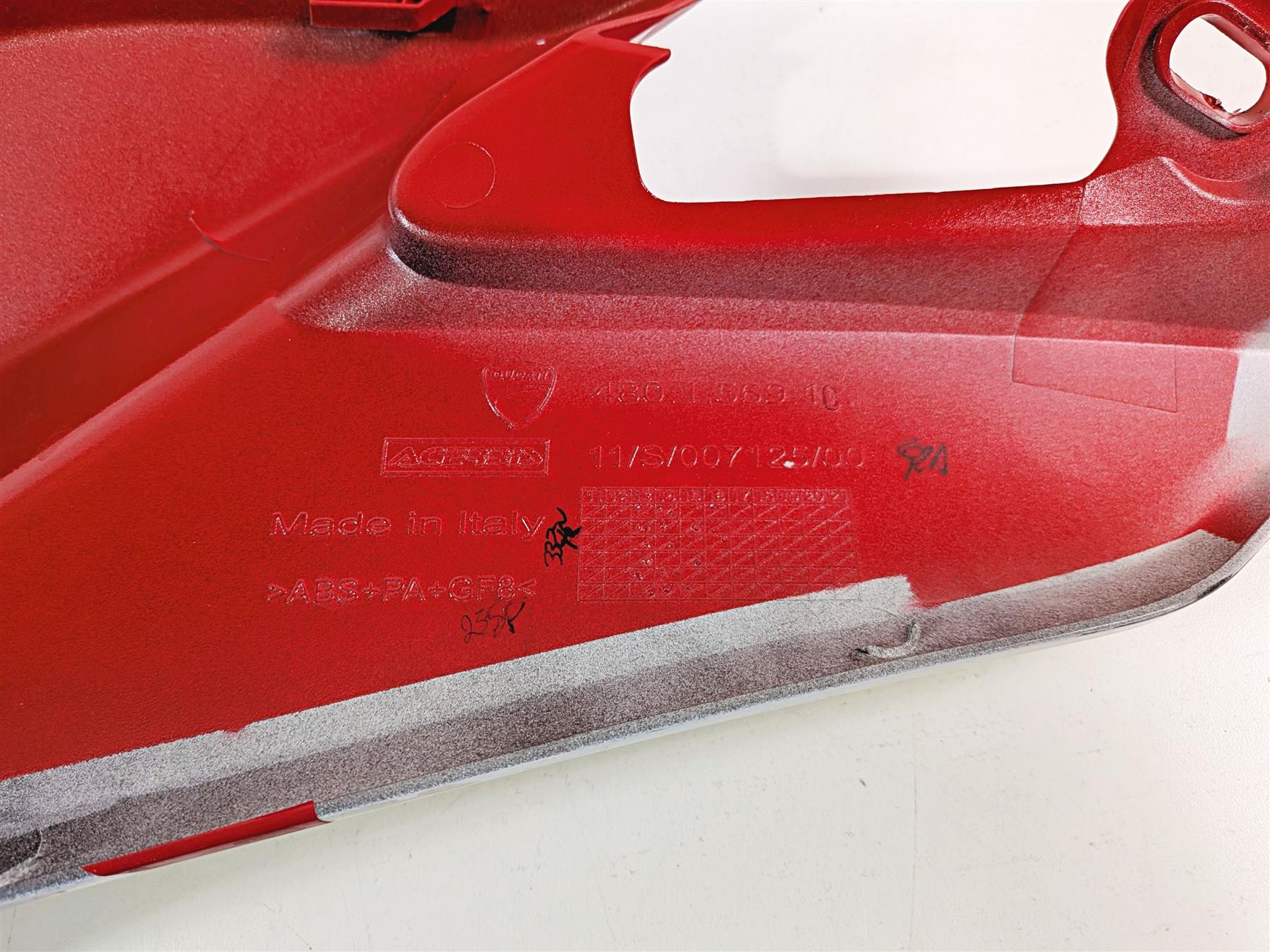 2016 Ducati Hypermotard 939 SP Right Tank Side Cover Fairing 48015691C-Mototech271