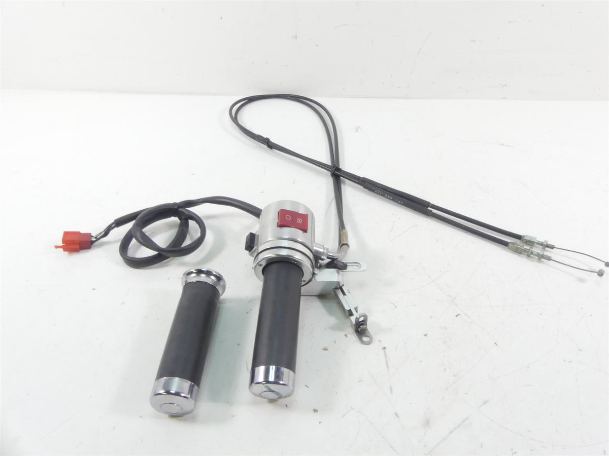 2008 Honda V-Twin VTX1800 N3 Right Control Switch & Throttle -Read 35130-MCV-N22 {{ shop.shopifyCountryName }} - Mototech271