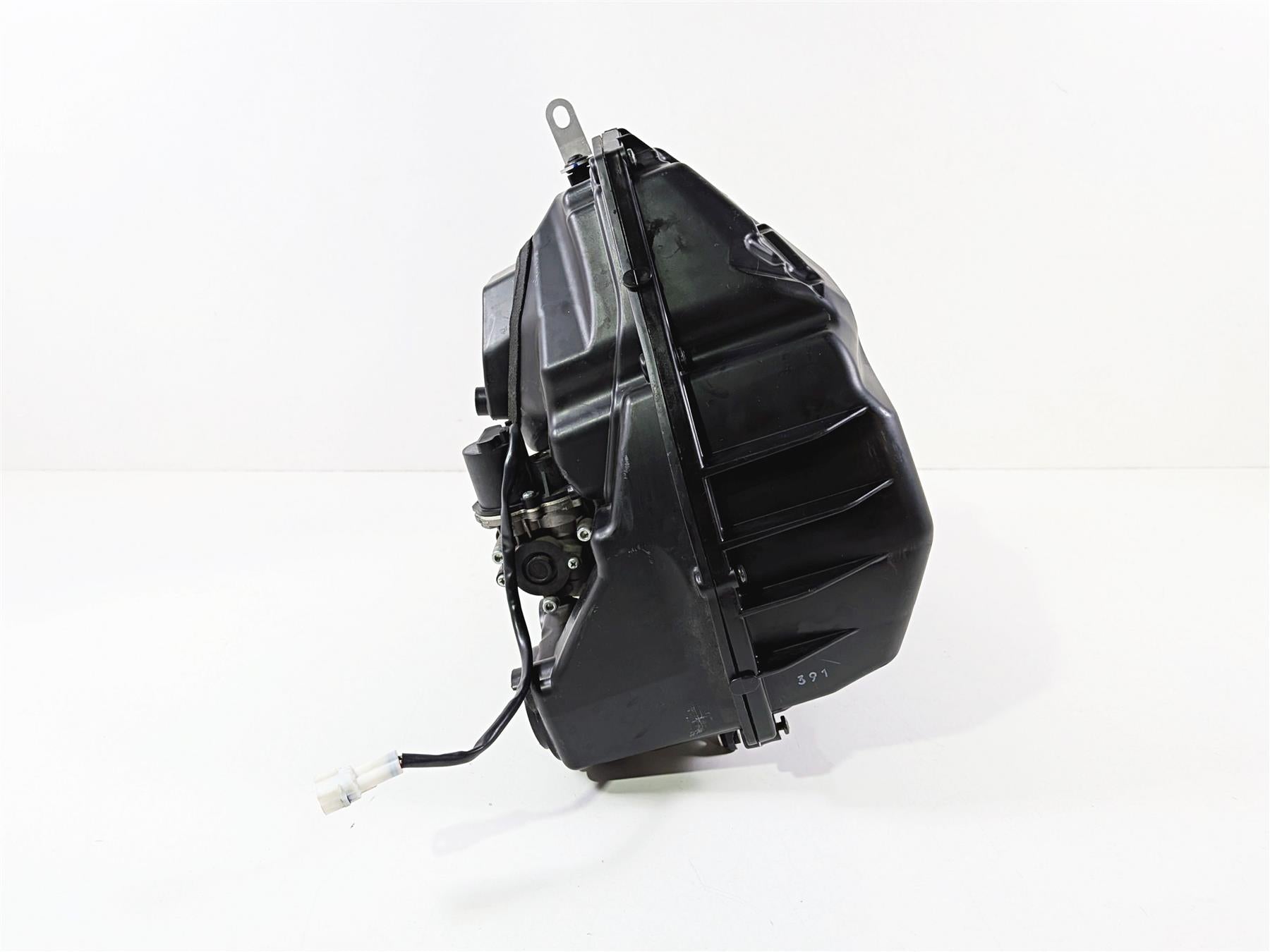 2024 Yamaha YZF R1 RN65 Air Box Cleaner & Injectors B3L-14411-00-00 {{ shop.shopifyCountryName }} - Mototech271