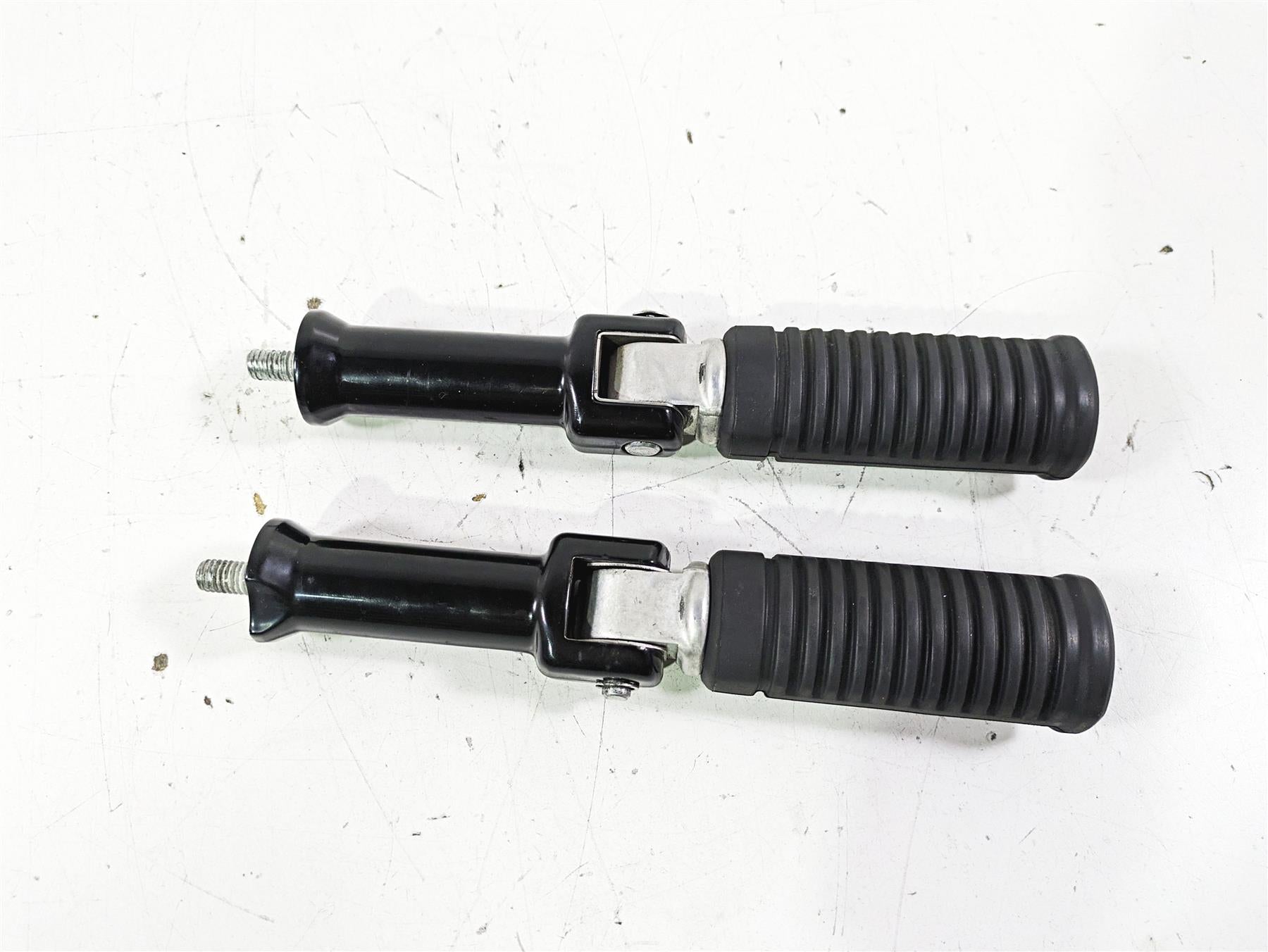 2019 Harley FLHCS Softail Heritage Rear Passenger Foot Peg Set 50500744 {{ shop.shopifyCountryName }} - Mototech271