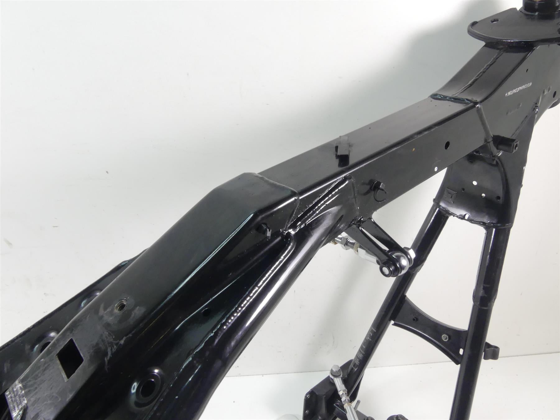 2005 Harley Touring CVO FLHTC SE Electra Glide Straight Frame Chassis With Rebuilt Salvage Title 47900-02A {{ shop.shopifyCountryName }} - Mototech271