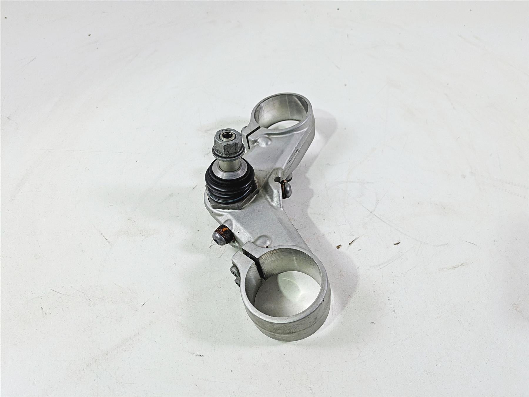 2009 BMW R1200GS K255 Adv Lower Triple Tree Steering Clamp 31427664956 {{ shop.shopifyCountryName }} - Mototech271