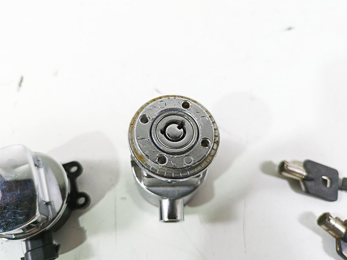 2012 Harley FLD Dyna Switchback Ignition Switch Saddlebag Key Lock Set 71304-04 {{ shop.shopifyCountryName }} - Mototech271