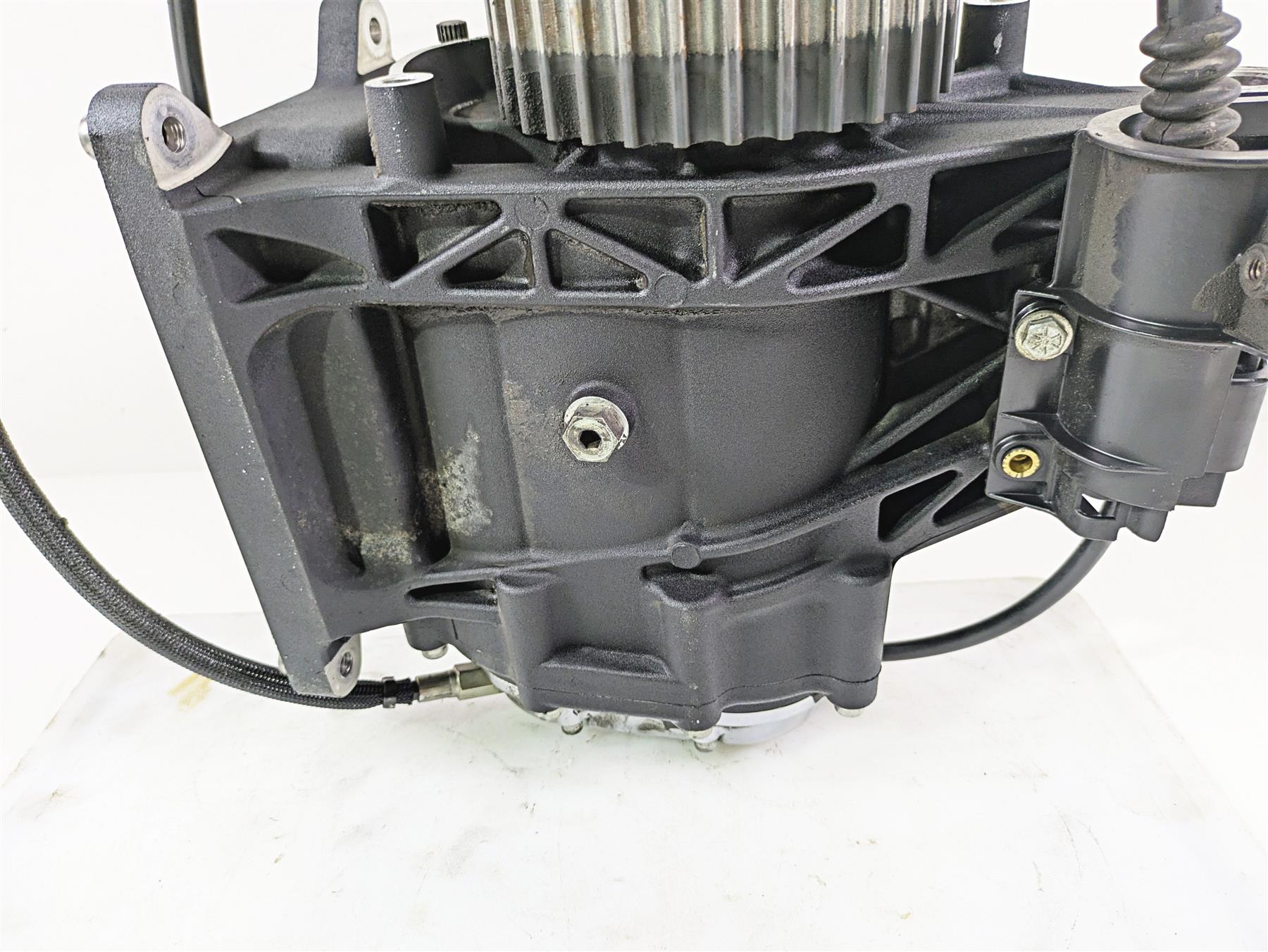 2017 Harley Softail Heritage Classic FLSTC 6-Sp Transmission Gear Box 33012-10A {{ shop.shopifyCountryName }} - Mototech271
