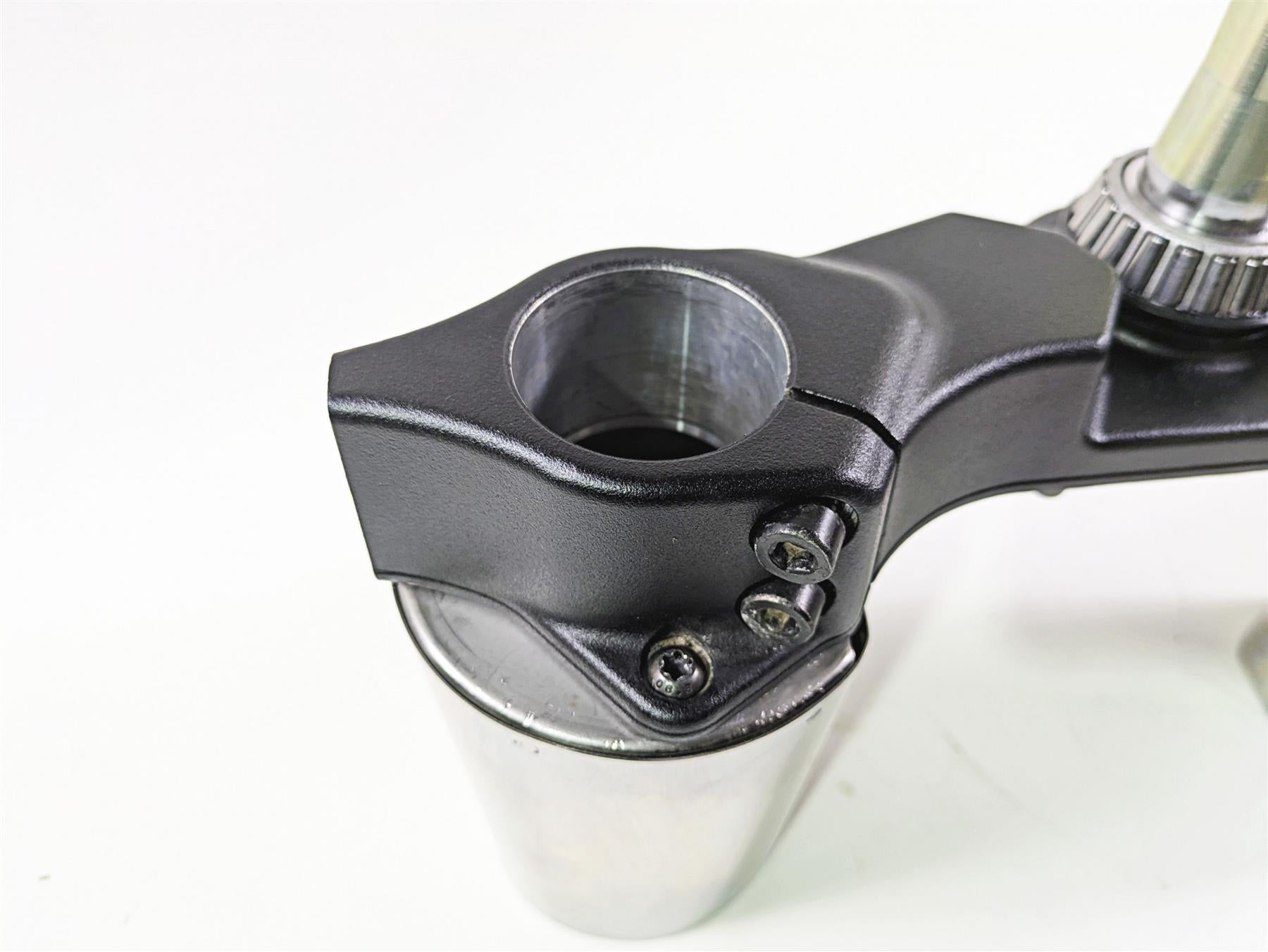 2016 Indian Chief Classic Lower Triple Tree Steering Yoke Stem 5138386 {{ shop.shopifyCountryName }} - Mototech271