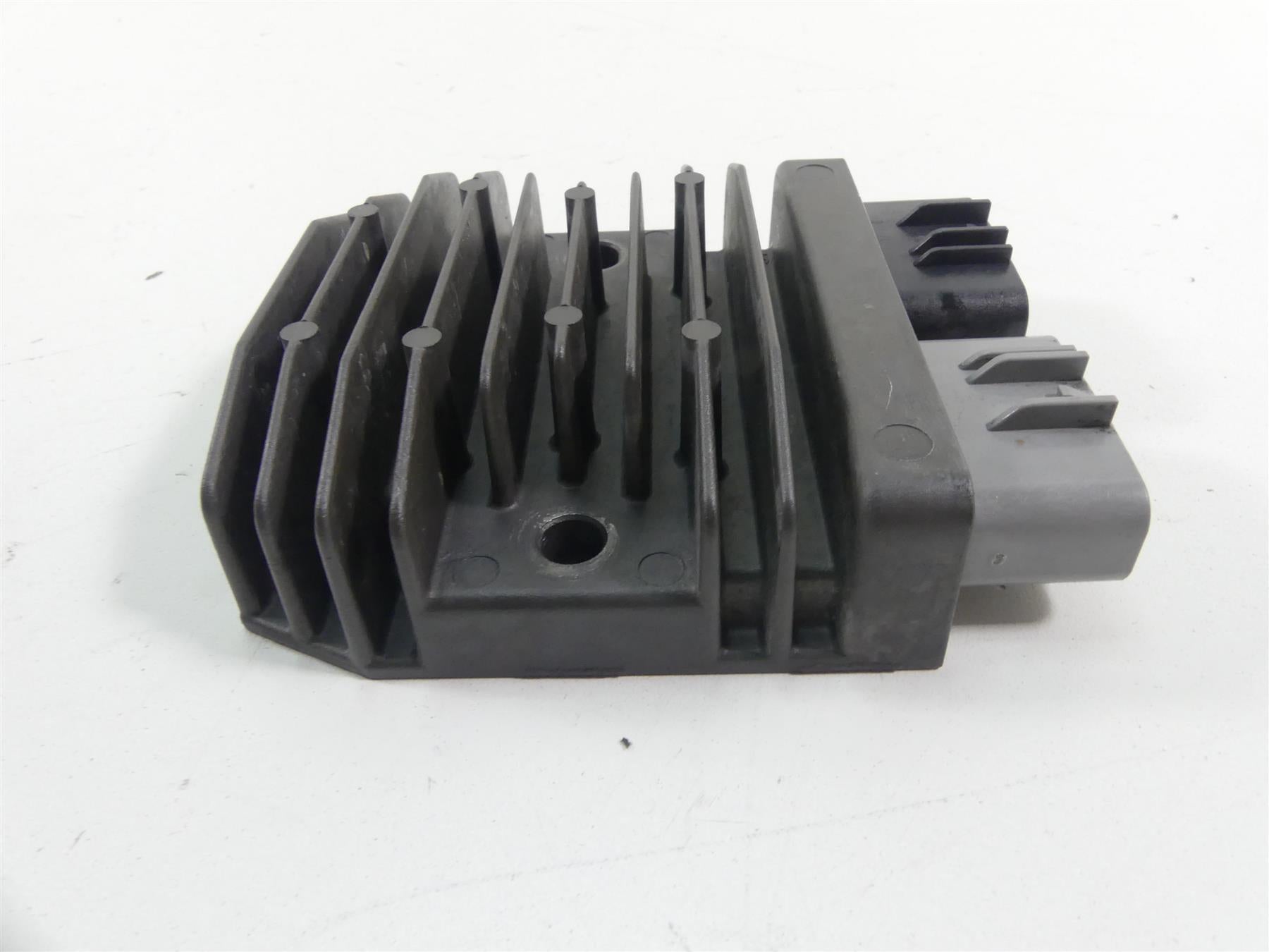 2018 BMW S1000RR K46 Rectifier Voltage Regulator 12317718422 FH020CA {{ shop.shopifyCountryName }} - Mototech271