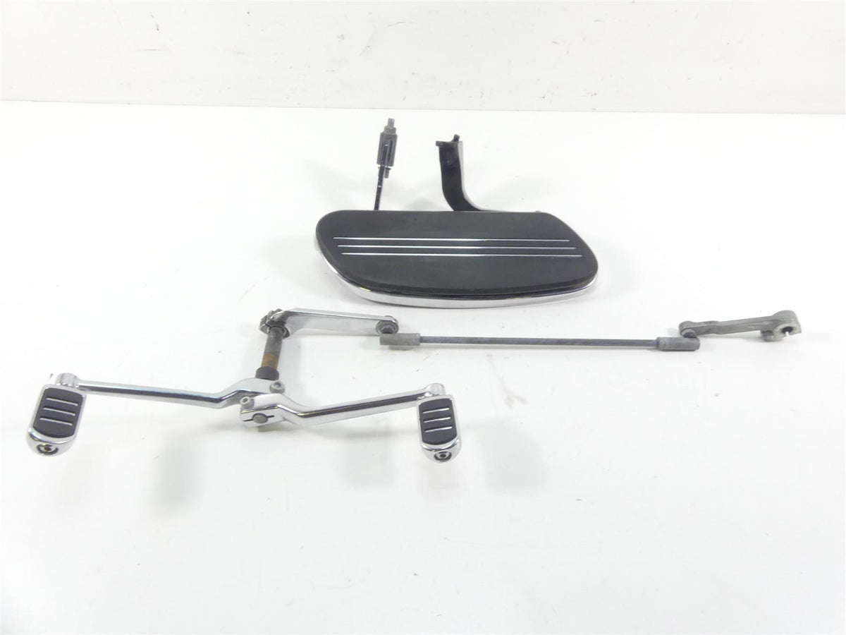 2013 Harley Touring FLHX Street Glide Left Front Floor Board & Shifter 50688-04 {{ shop.shopifyCountryName }} - Mototech271