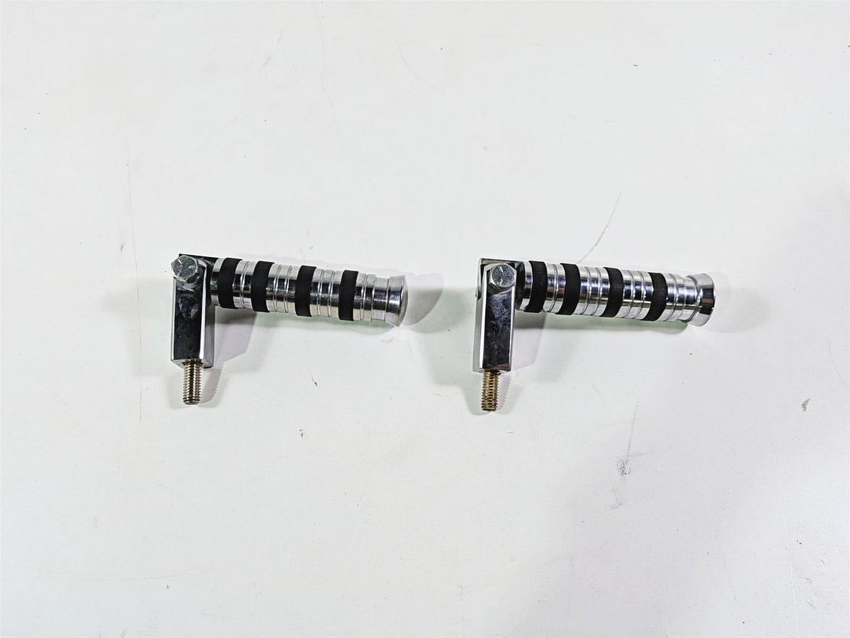 2009 Harley FLSTSB Cross Bones Rear Passenger Foot Peg Set {{ shop.shopifyCountryName }} - Mototech271