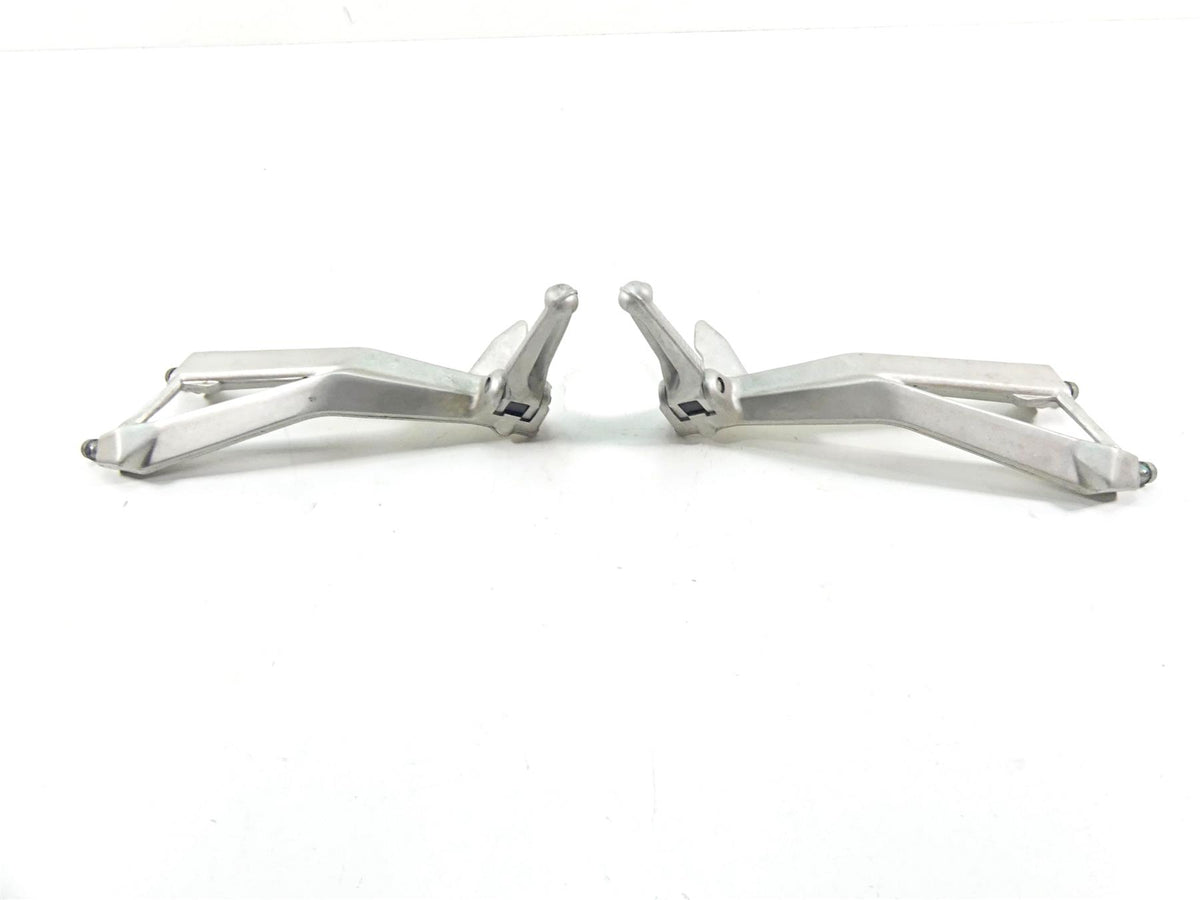 2008 Ducati 848 SBK Rear Passenger Footpeg Foot Peg Set 82411251A 82411241A {{ shop.shopifyCountryName }} - Mototech271
