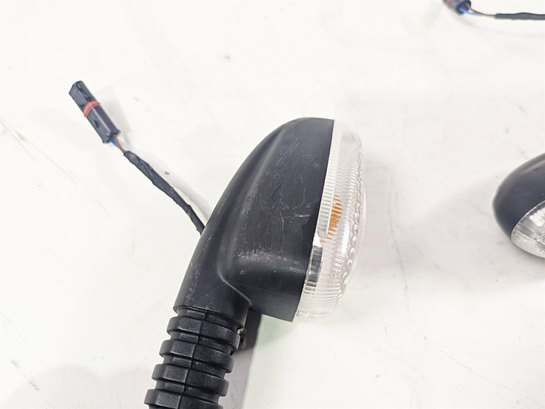 2010 BMW R1200GS K25 Front Blinker Turn Signal Set 63137667771 {{ shop.shopifyCountryName }} - Mototech271