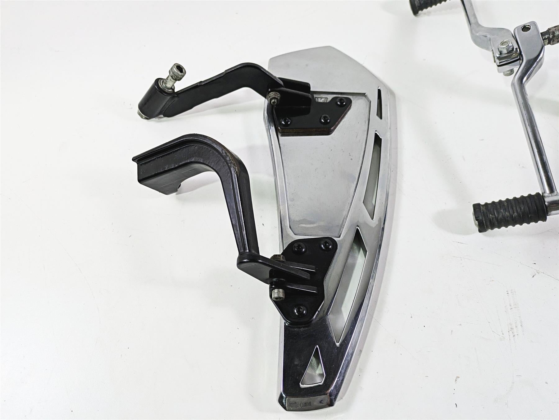 2010 Harley Touring FLHX Street Glide Kuryakyn Phanotm Floor Board Set 5792 {{ shop.shopifyCountryName }} - Mototech271