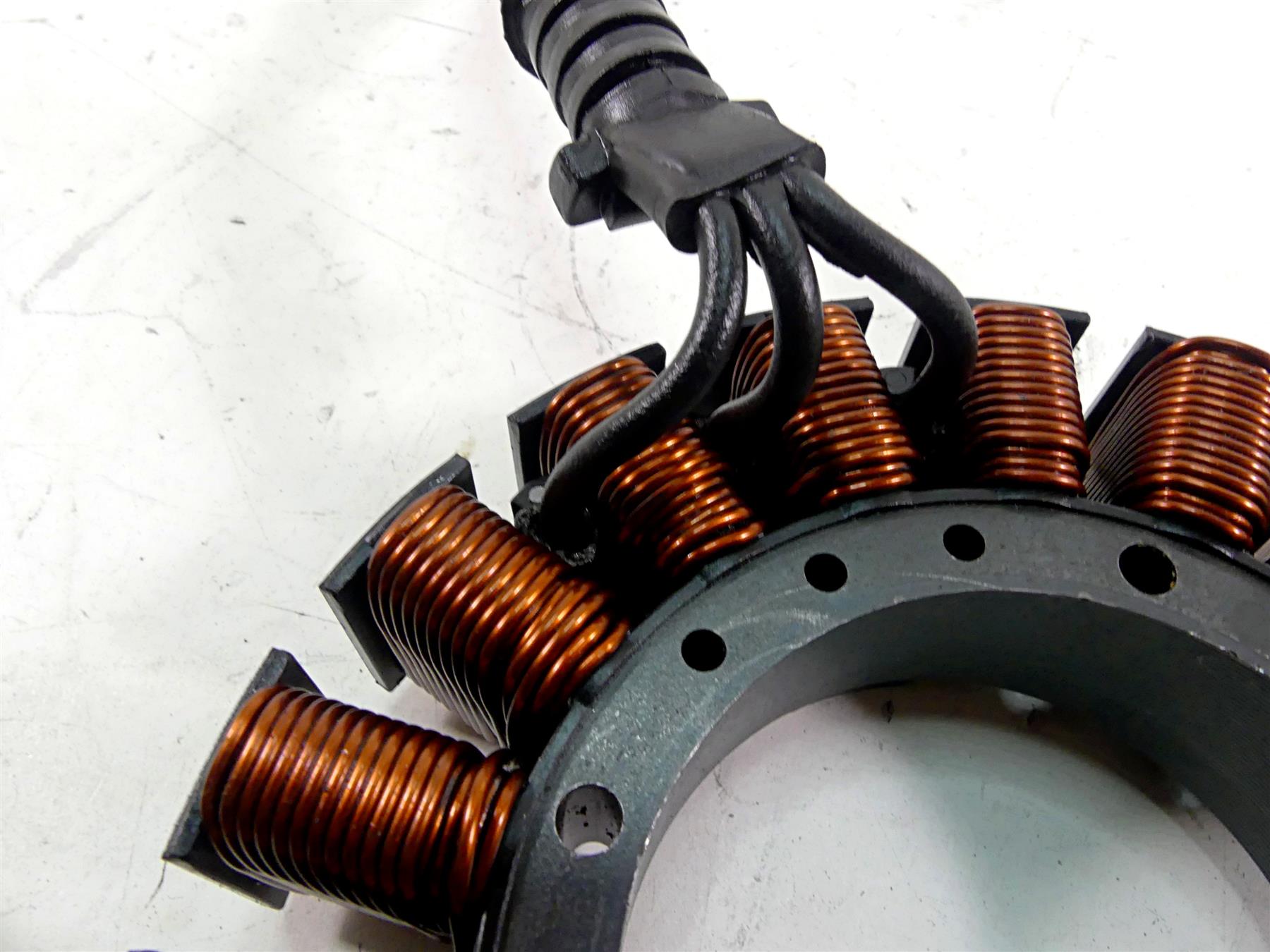2008 Harley Touring FLHX Street Glide Alternator Generator Stator 29987-06D {{ shop.shopifyCountryName }} - Mototech271