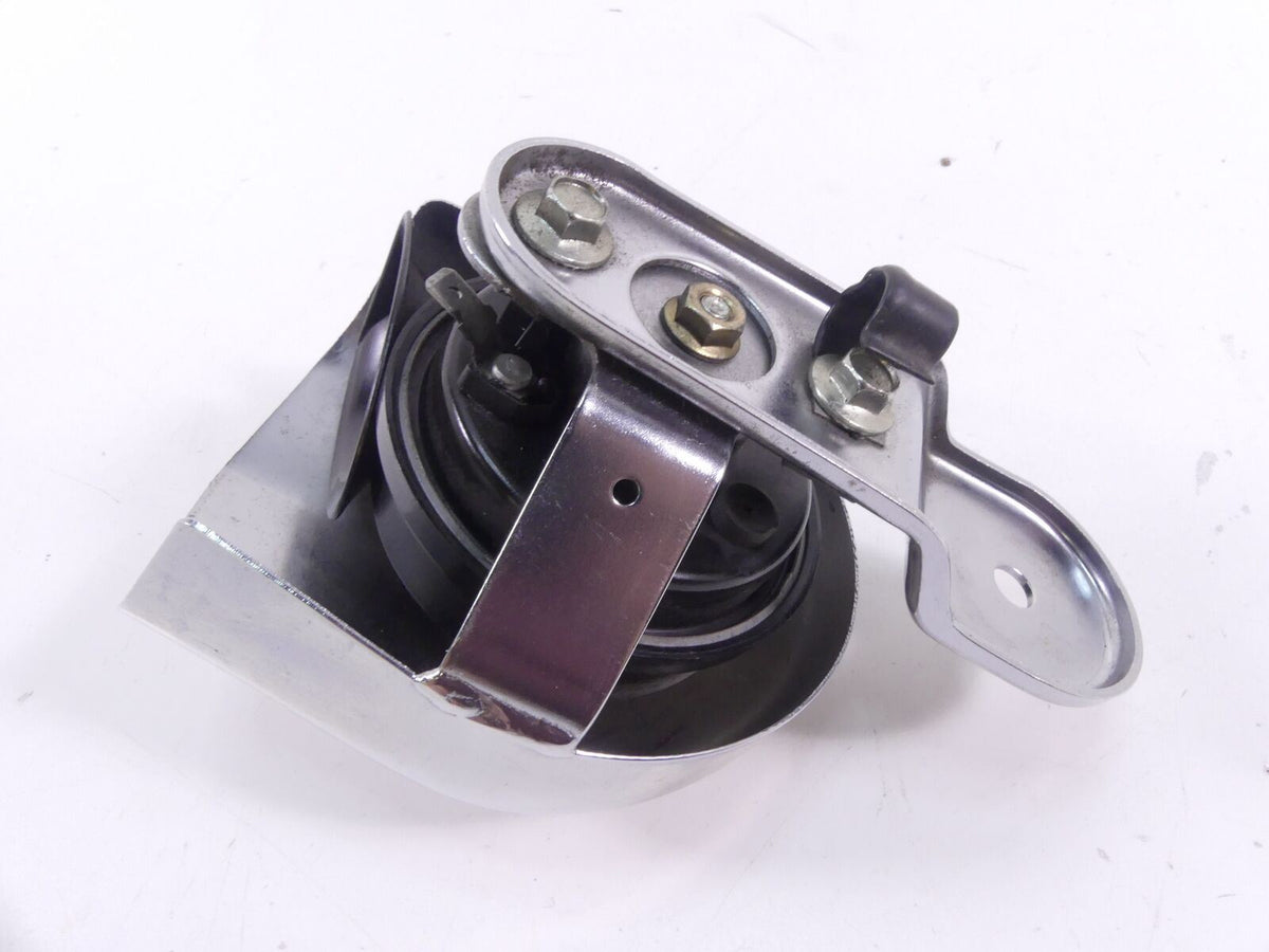 2004 Harley Touring FLHRSI Road King Horn With Chrome Cover 61300478A {{ shop.shopifyCountryName }} - Mototech271