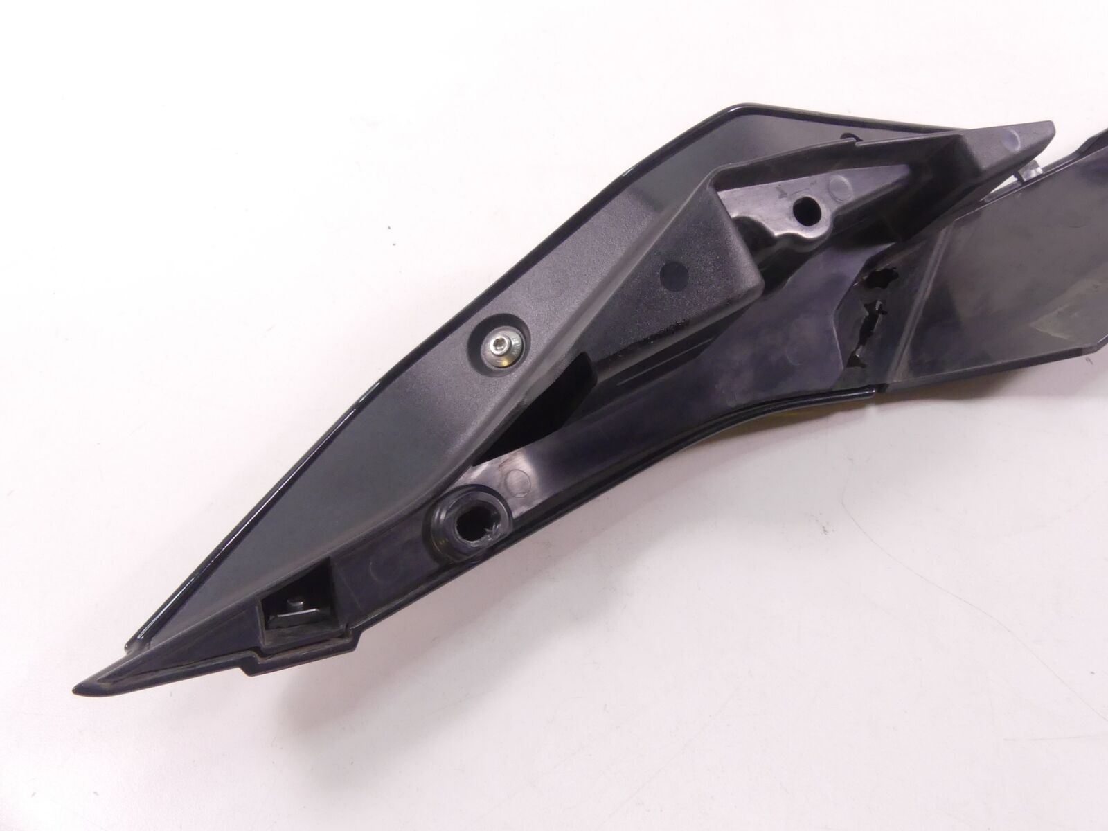 2016 BMW R1200RS K54 Right Tail Side Cover Fairing Cowl 46638543526 {{ shop.shopifyCountryName }} - Mototech271