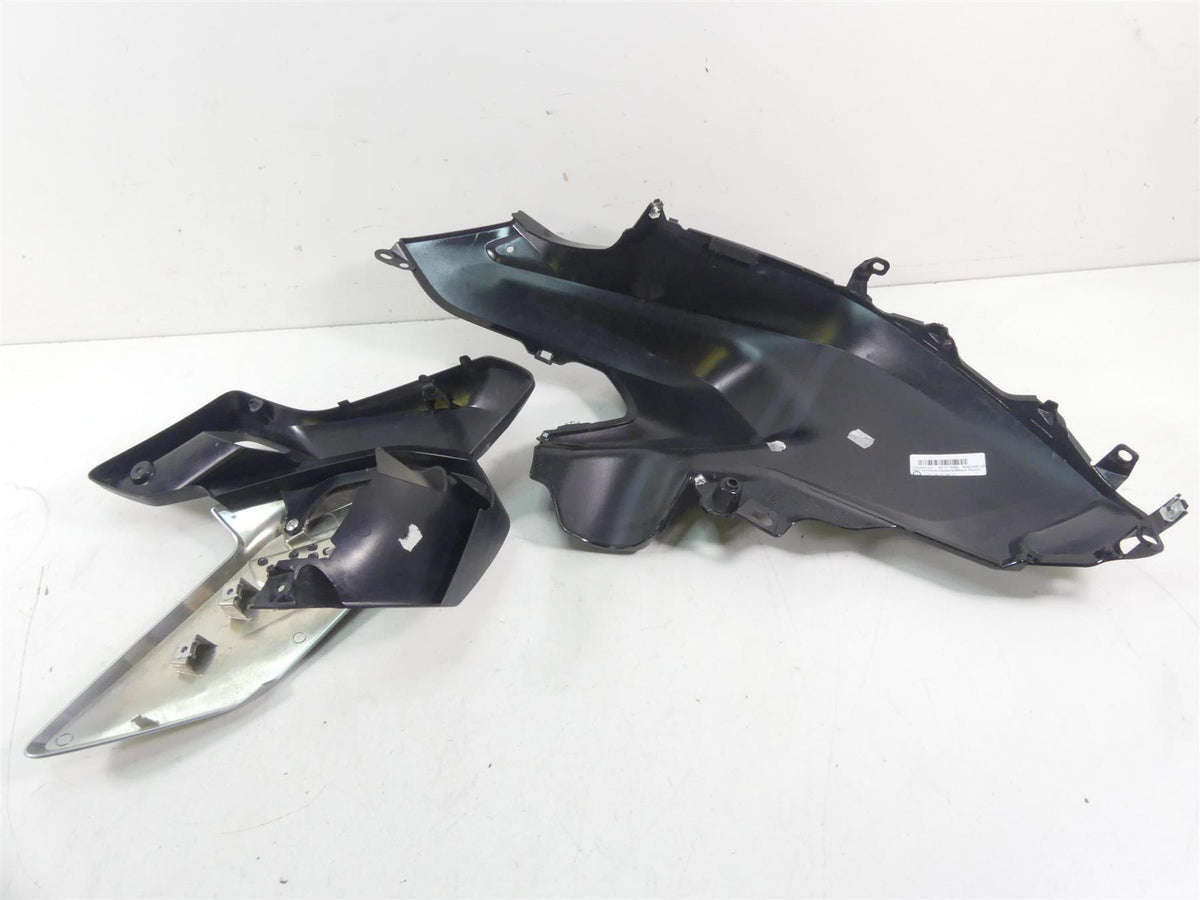 2017 BMW R1200GS GSW K50 Right Tank Side Fairing Cover Cowl Set 46638528670 {{ shop.shopifyCountryName }} - Mototech271