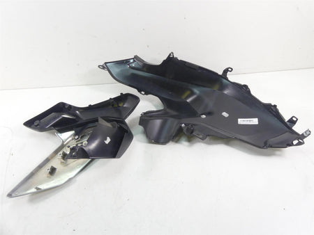 2017 BMW R1200GS GSW K50 Right Tank Side Fairing Cover Cowl Set 46638528670 {{ shop.shopifyCountryName }} - Mototech271