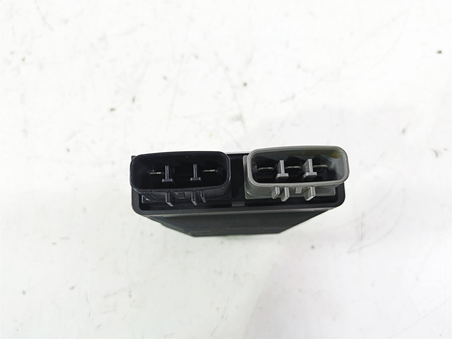 2023 Triumph Street Triple 765 RS Rectifier Voltage Regulator FH027AA T1300675 {{ shop.shopifyCountryName }} - Mototech271