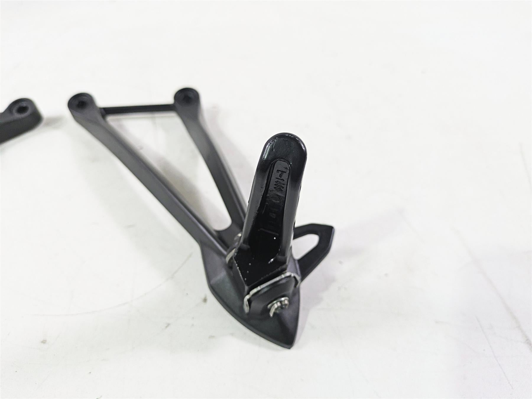 2020 Kawasaki ZX6R Ninja Passenger Footpeg Foot Peg Set 35063-0444-18R {{ shop.shopifyCountryName }} - Mototech271