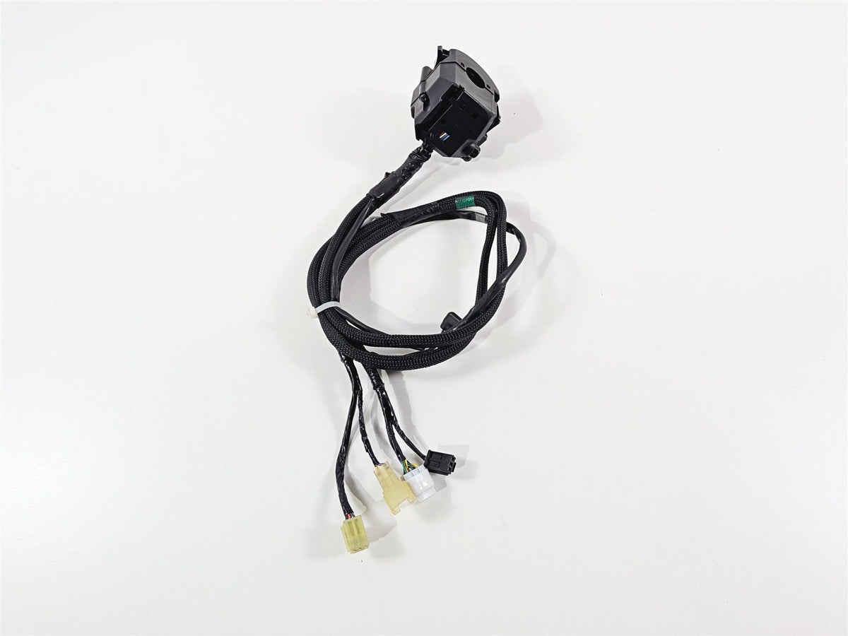 2023 Yamaha MT10 MTN1000 Left Hand Control Switch Cruise BGG-83954-00-00 {{ shop.shopifyCountryName }} - Mototech271